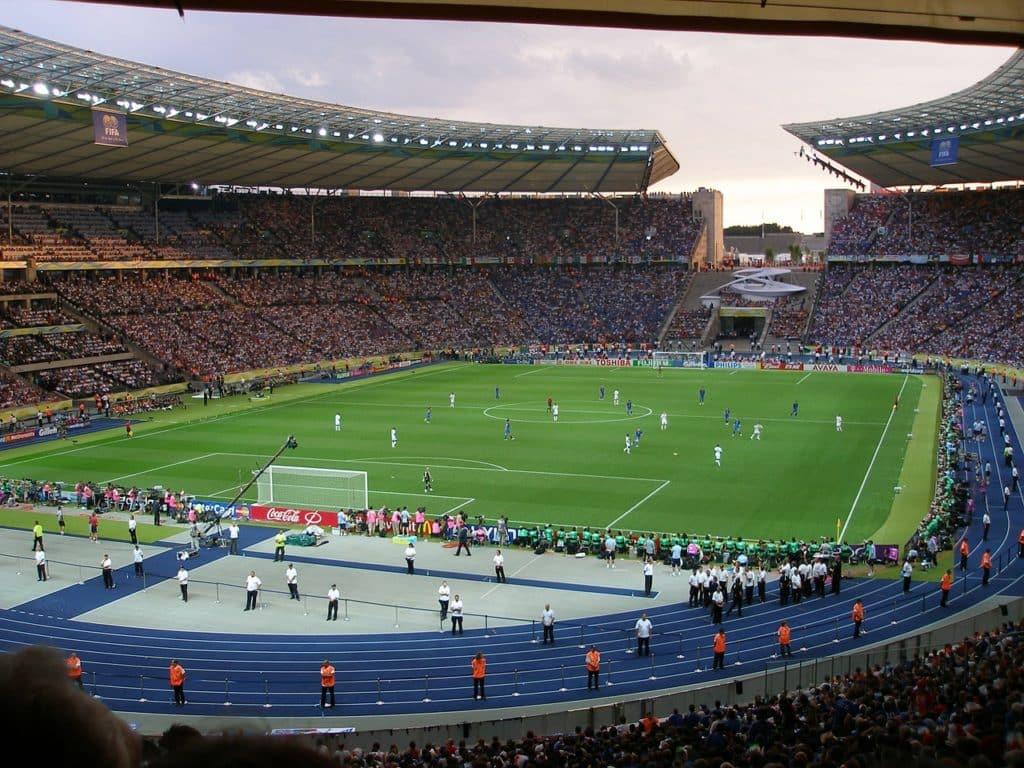 football-stadium-227561_1280-1024x768