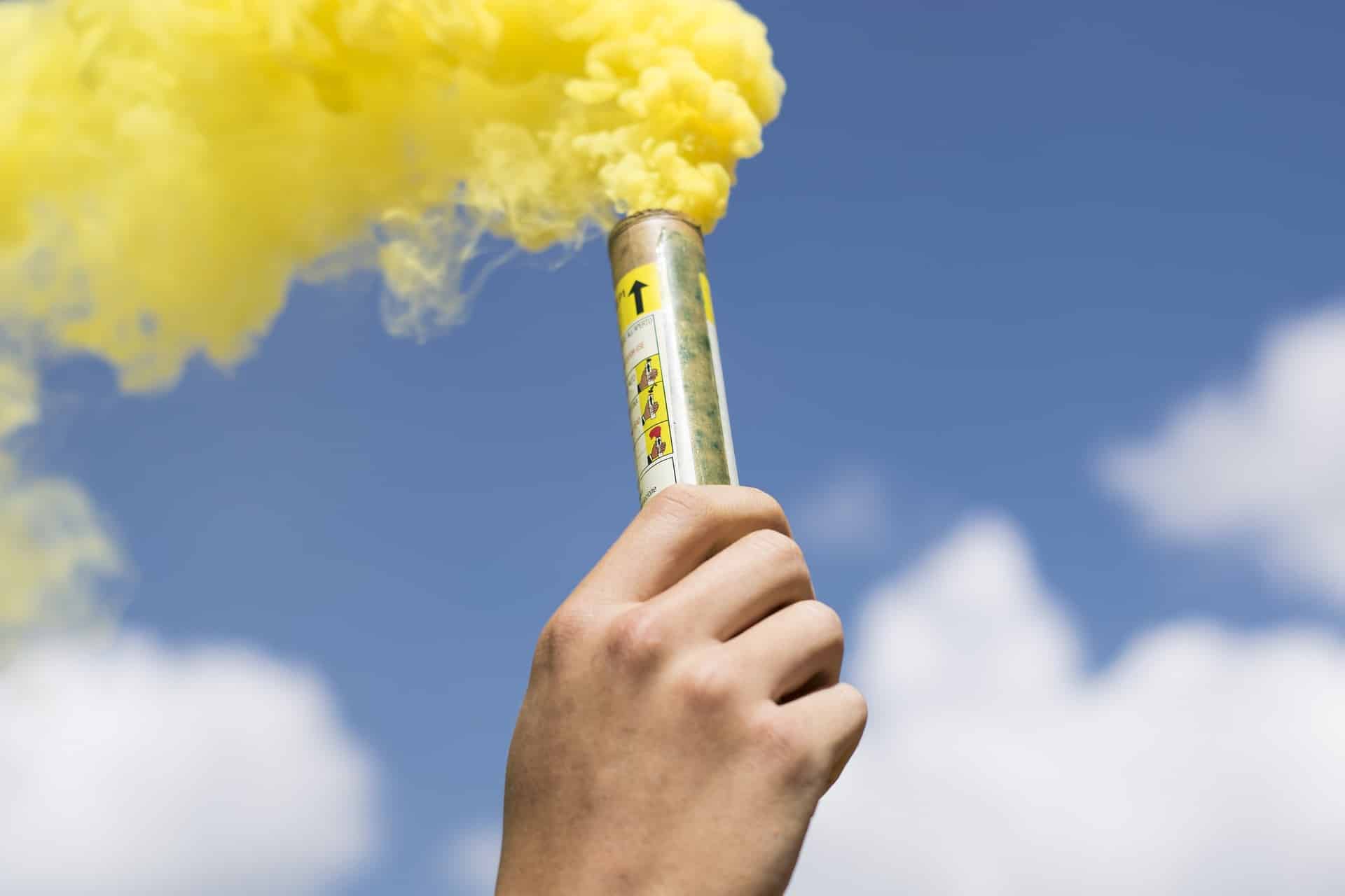 yellow-g2376f93f5_1920