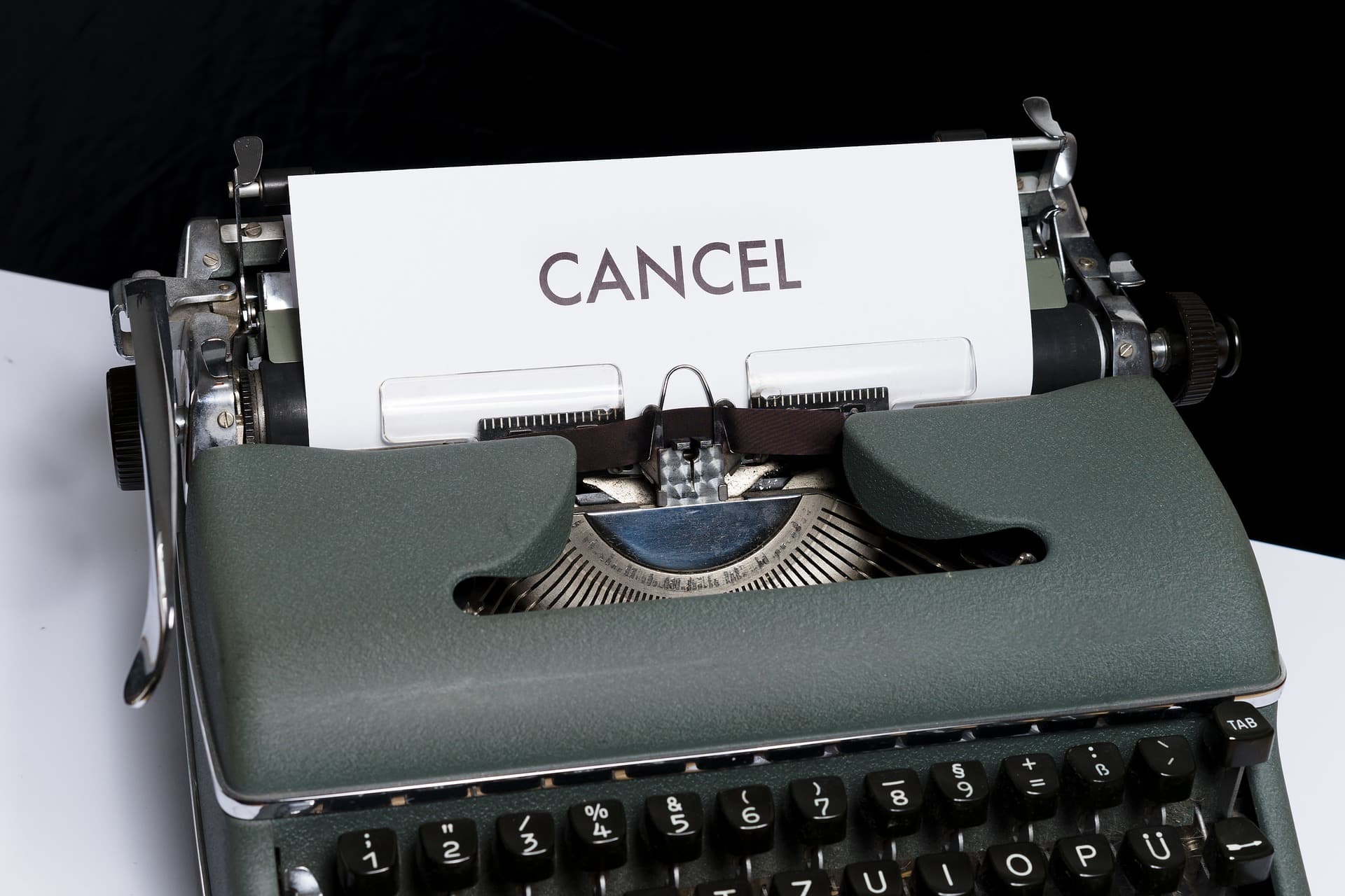cancel-5355817_1920